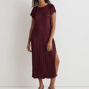 NWT MADEWELL Short-Sleeve Slip Midi Dress in Plissé Mulberry Wine X-Small